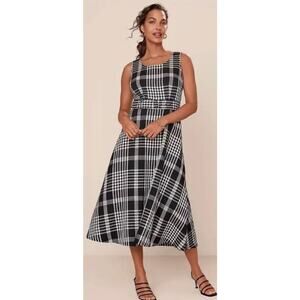 Ann Taylor sleeveless black and white plaid belted flare dress design, size 6